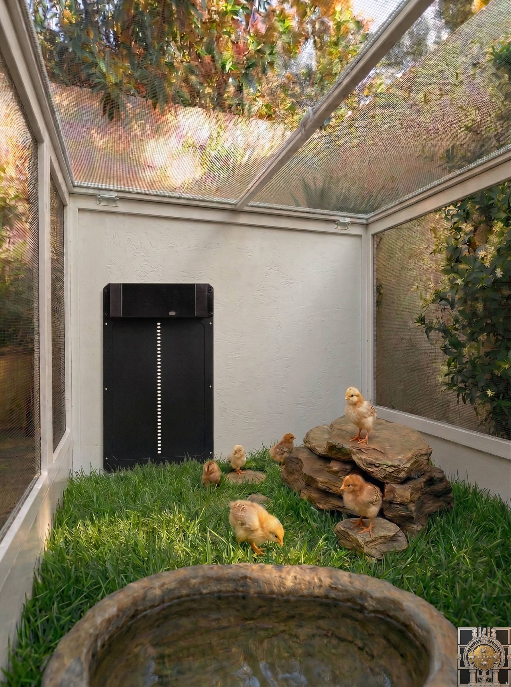 Insulated Pet enclosure with screen run